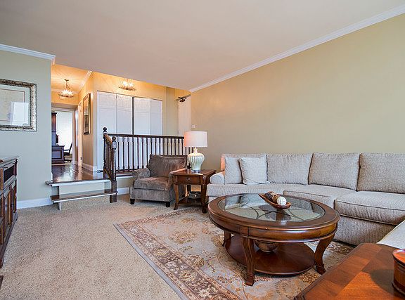 4th image of 3200 N Lake Shore Dr APT 901
