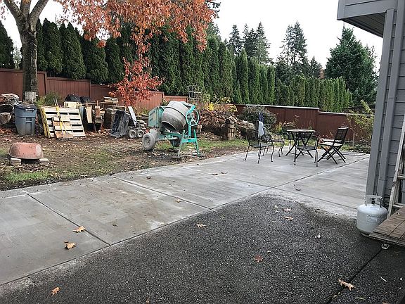 5th image of 13915 NW 20th Ct