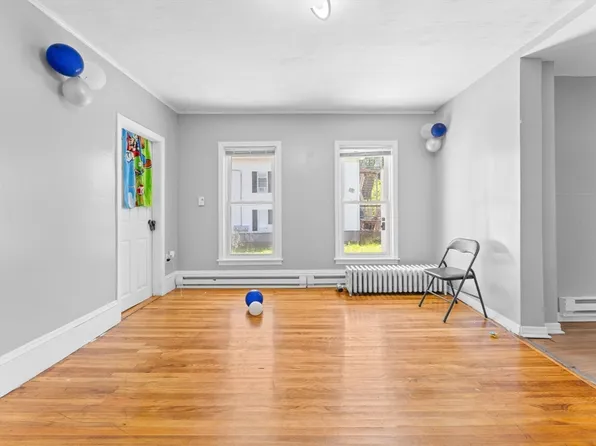 112 Ford St, Brockton, MA 02301