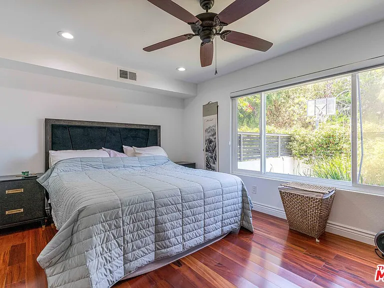 30 Reef St #2 — Photo 4