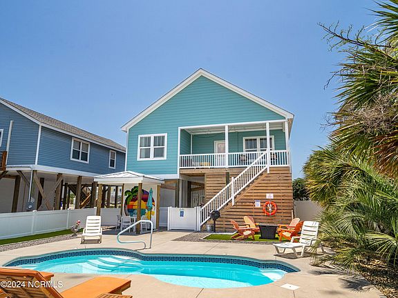 2nd image of 104 W Dolphin Drive