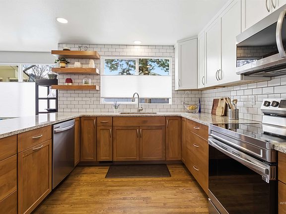 2nd image of 12577 W View Ridge Dr