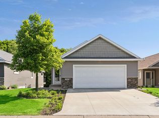 2314 Rangeview Ln, River Falls, WI 54022