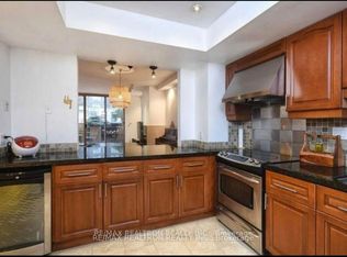 1 Duplex Ave #105, Toronto, ON M2M 4G6