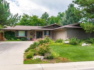 11624 W Applewood Knolls Dr, Lakewood, CO 80215