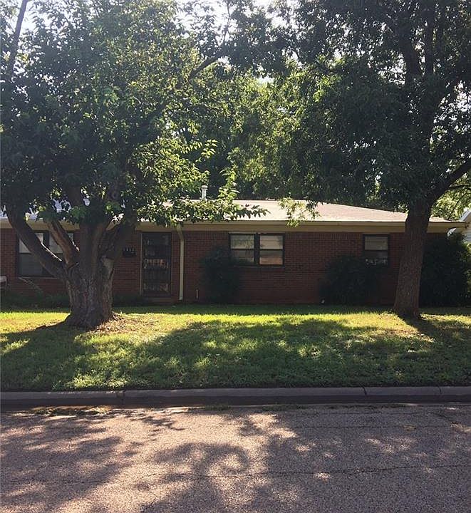 1st image of 1465 Rosewood Dr