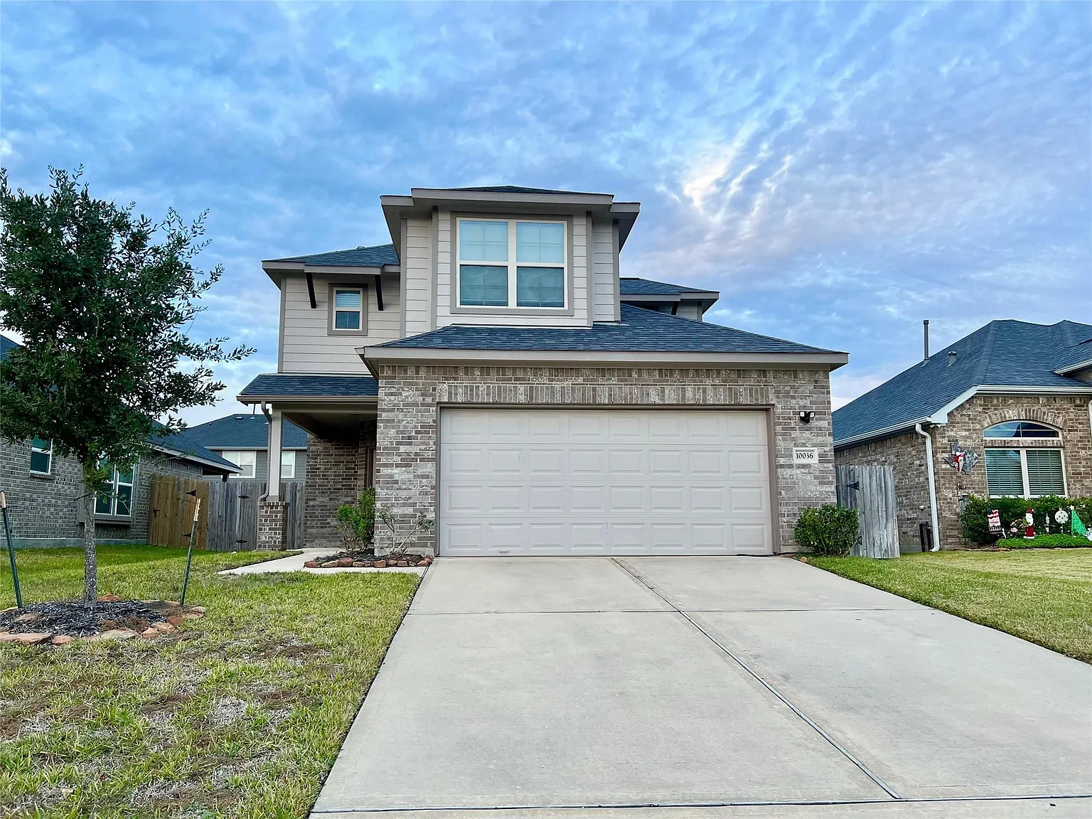 3 bed, 2.5 bath, 1853 sqft, $2,000 — Photo 1