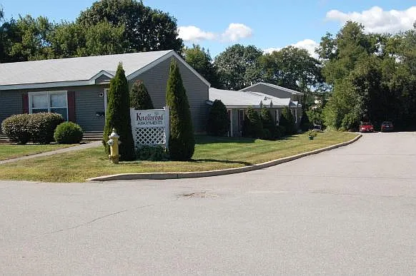 Knollwood Apartments