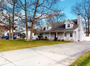 422 Tulip Ave, Galloway, NJ 08205