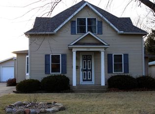 1311 Main St, Pella, IA 50219