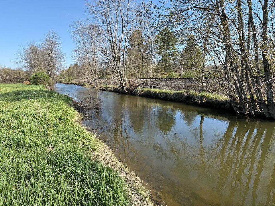 1st image of Locey Rd