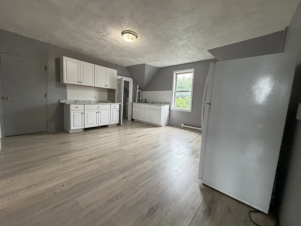 3 Hickory St #3N