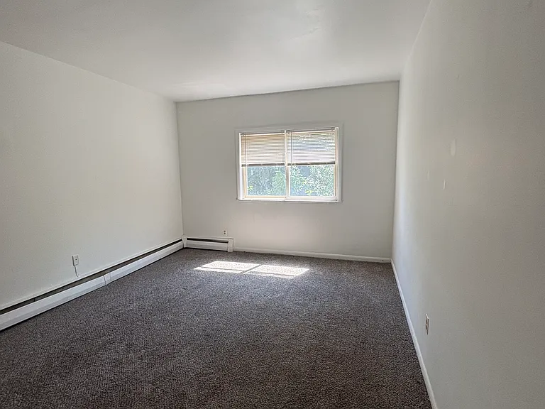 1029 Broadway #B5 — Photo 9