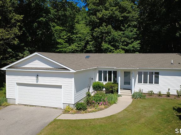 2nd image of 23 Hillcrest Drive
