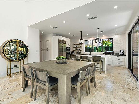 3rd image of 3782 El Prado Blvd #1