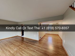 9117 S 53rd Ave, Oak Lawn, IL 60453