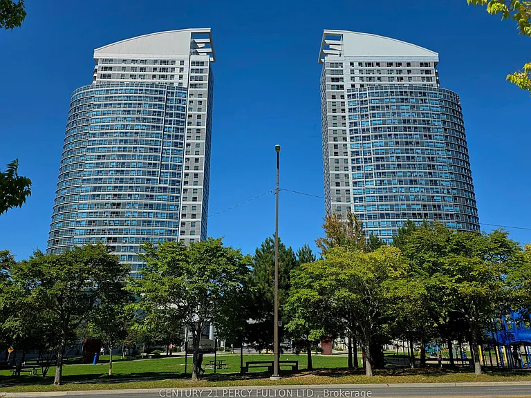 36 Lee Centre Dr #2108 — Photo 1