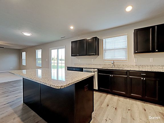 4th image of 13848 N Mardenis Dr W