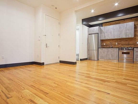 3rd image of 706 Macdonough St APT 2B