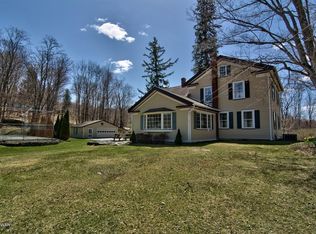 1693 Owego Tpke, Honesdale, PA 18431