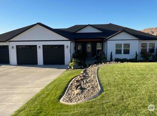 879 Sage Crest Dr, Wenatchee, WA 98801