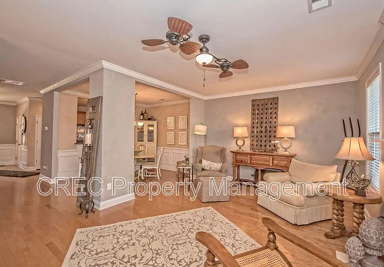 3639 Bagley Dr — Photo 10