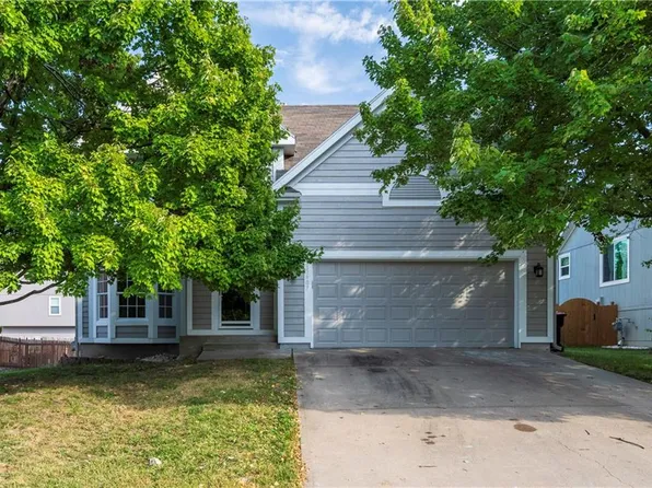 15607 Conser St, Overland Park, KS 66223