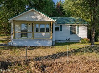 919 Kentucky St, Oliver Springs, TN 37840