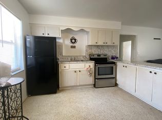 622 NE 4th St #4, Hallandale, FL 33009