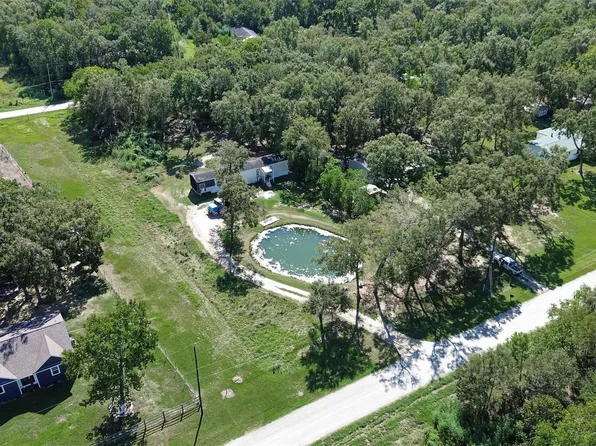 124 County Road 4017, Dayton, TX 77535