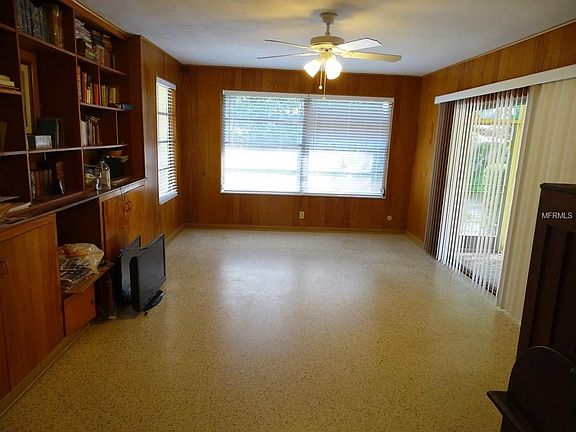4th image of 1108 W Coral St