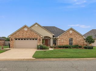 203 Willow Lake Blvd, Bossier City, LA 71111