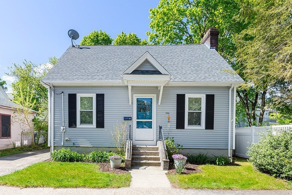 46 Oak St, Attleboro, MA 02703 Zillow