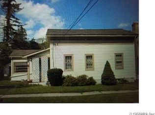 17 Washington St, Castile, NY 14427