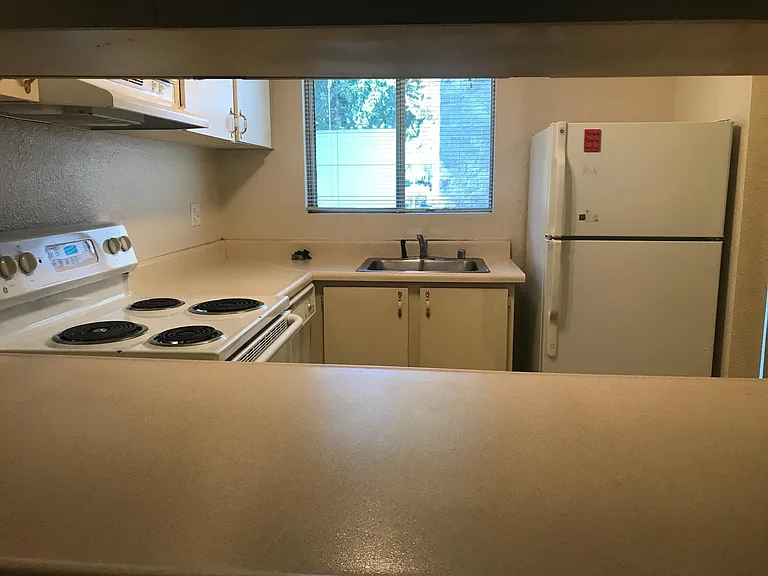 14547 NE 40th St #J105 — Photo 7