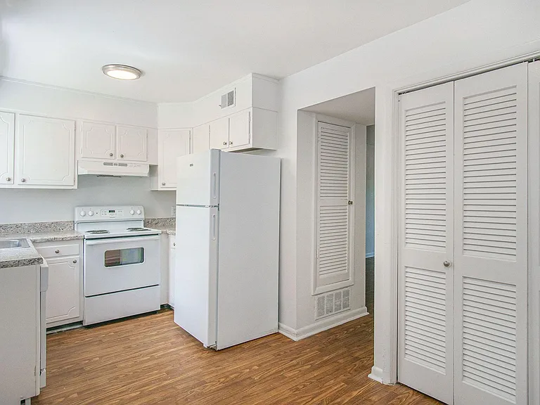 3267 Warringwood Dr — Photo 21