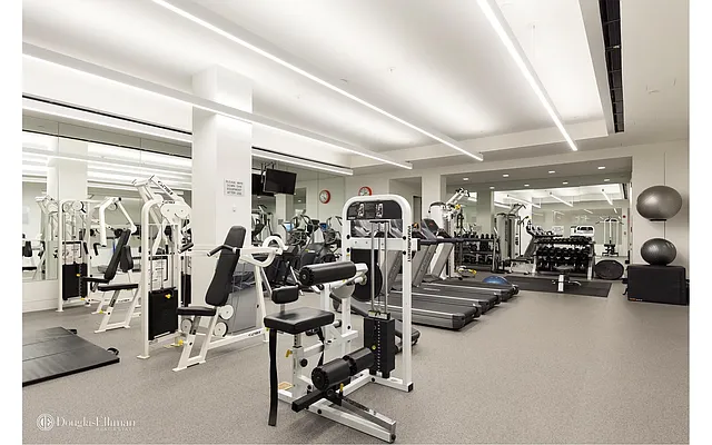 Sold by Douglas Elliman | media 24