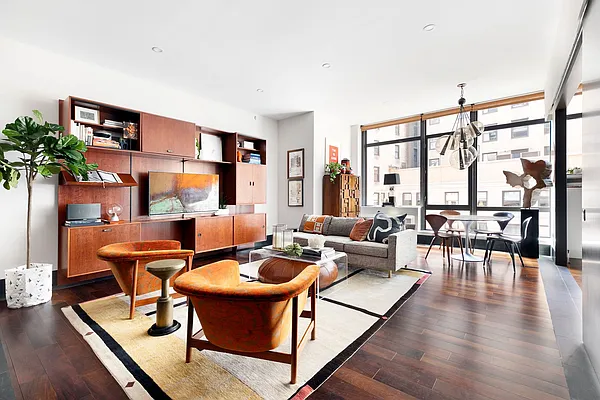 Sold by Compass | media 2