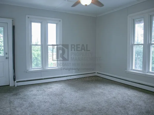 9 Beacon St APT 3, Somersworth, NH 03878