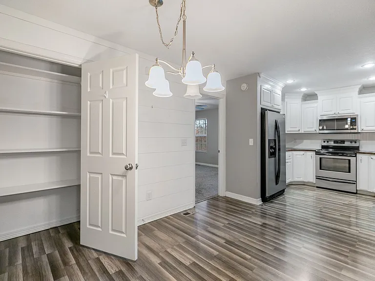32 Kendal Dr — Photo 6