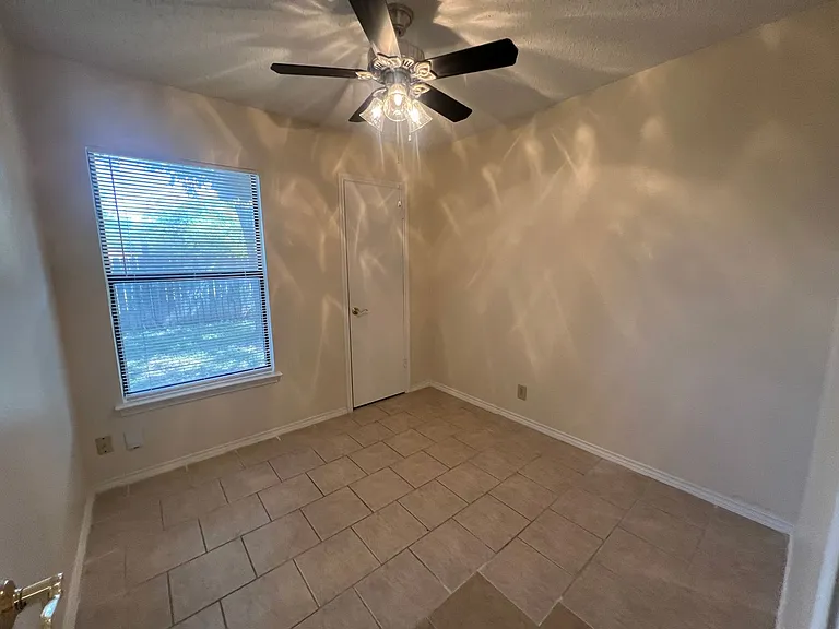 9951 Echo Plain Dr — Photo 11
