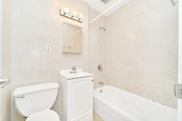 Rented by Living New York | media 9