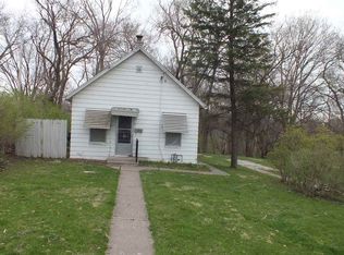 1517 Cedar St, Davenport, IA