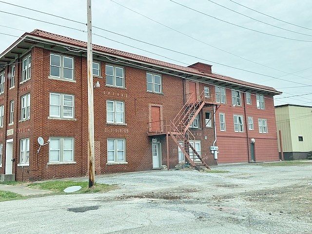 2nd image of 1201 7th Ave