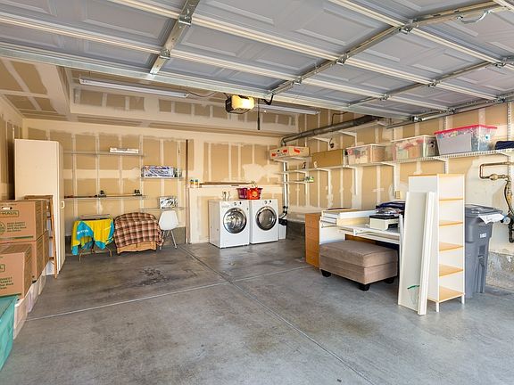 3rd image of 10950 Ivy Hill Dr Unit 6