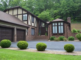 1033 Colt Hollow Rd, Grundy, VA 24614