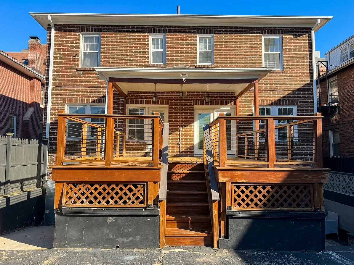 633 Warburton Ave — Photo 4