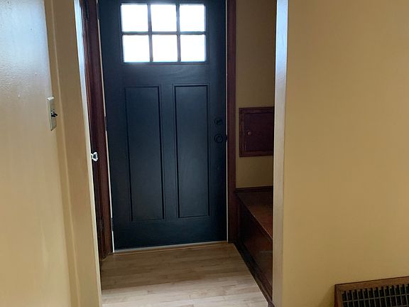 2nd image of 1915 N Alvin St