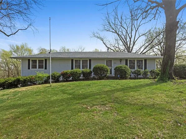 9382 N Cookingham Dr, Kansas City, MO 64157