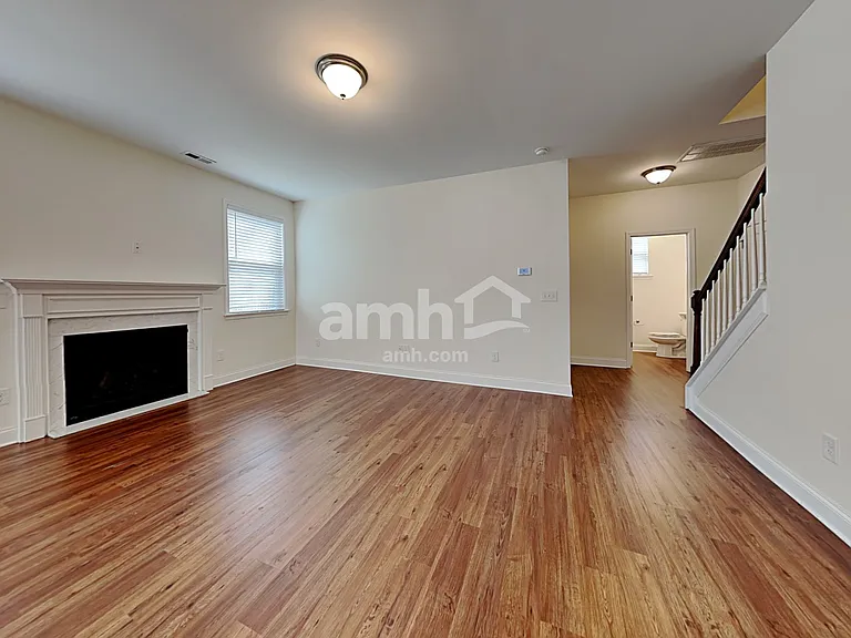 1615 Heather Trace Ln — Photo 9